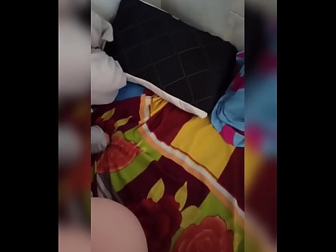 ❤️ Moja cimerica ostaje sama doma jer joj muž ide na odmor a ja koristim priliku da je pojebem i napunim joj dupe mlijekom ️❌ Seks kod nas ☑